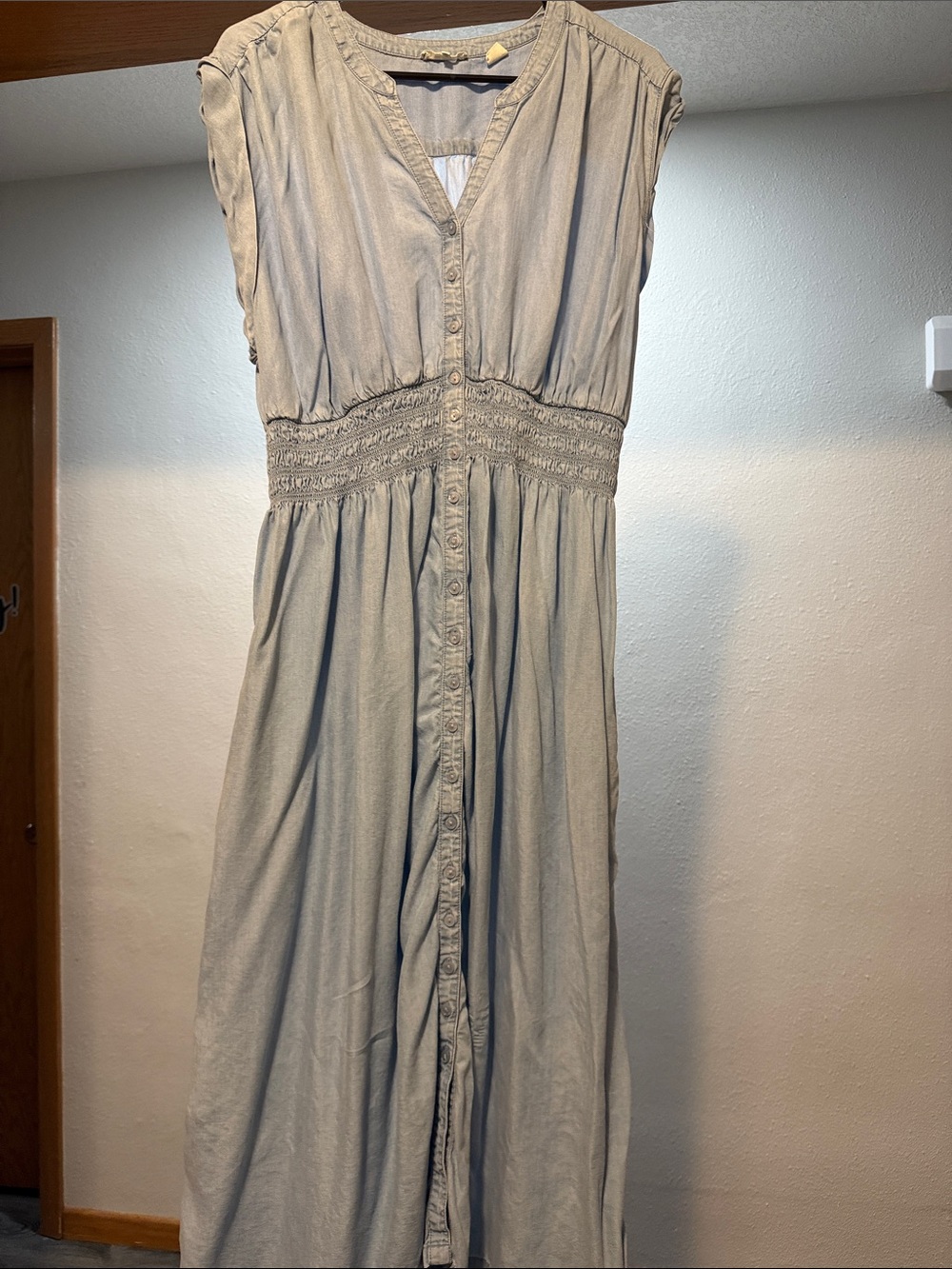Levi's Light Beige Button-Front Maxi Dress